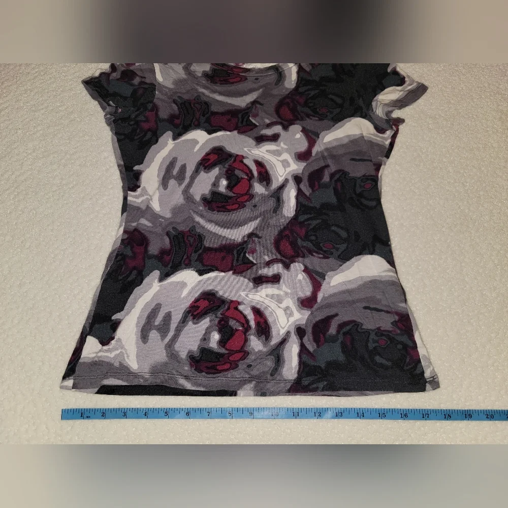 Express  Top - Picture 5 of 8